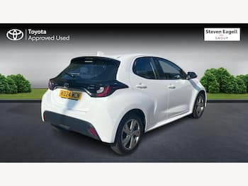 Used Toyota Yaris 2024 for sale - 79669057: Photo