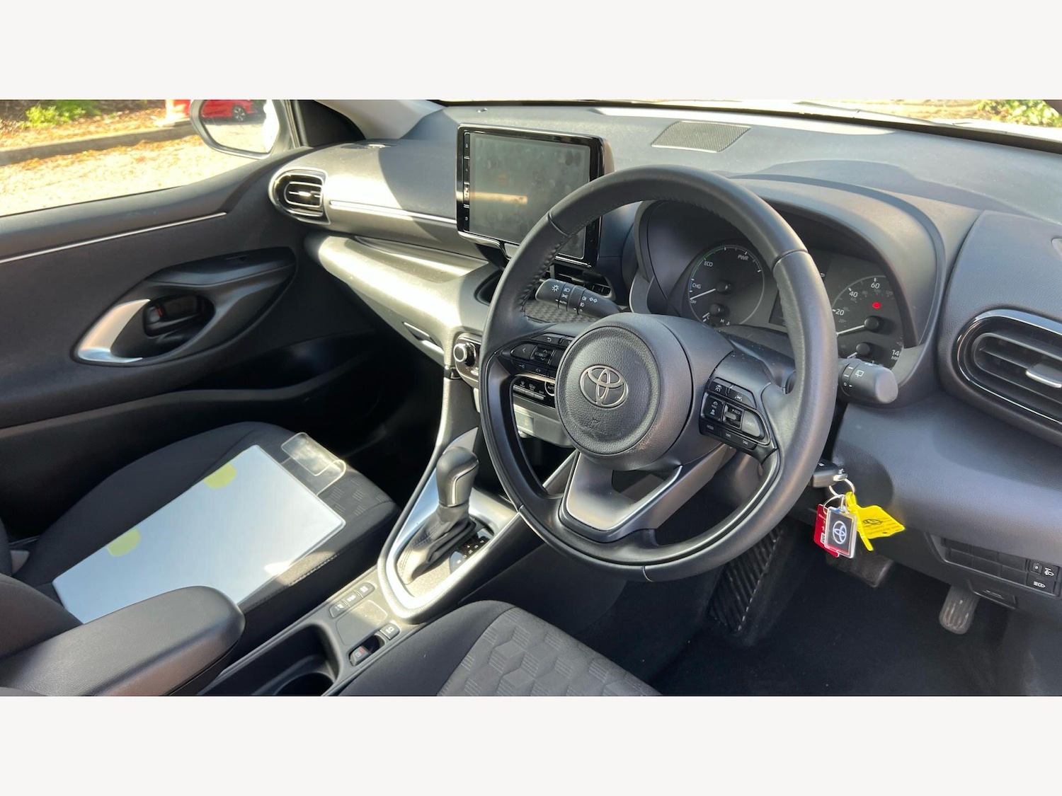 Used Toyota Yaris 2024 for sale - 78100901: Photo 13