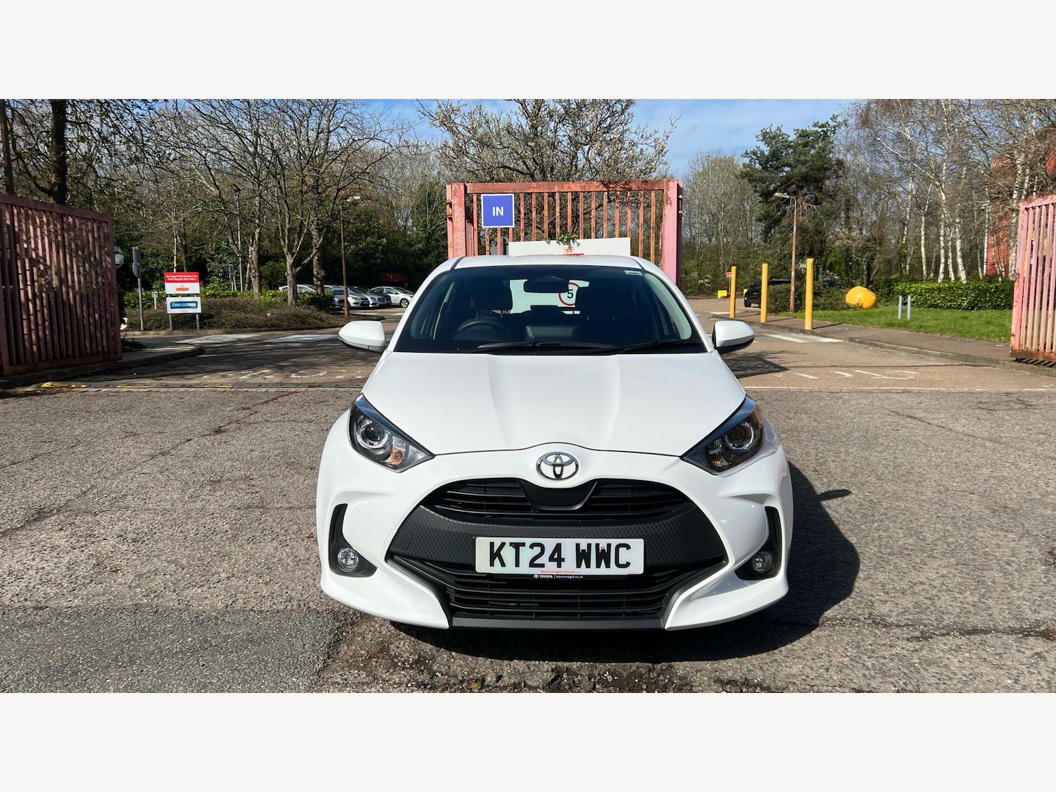 Used Toyota Yaris 2024 for sale - 78100901: Photo 17