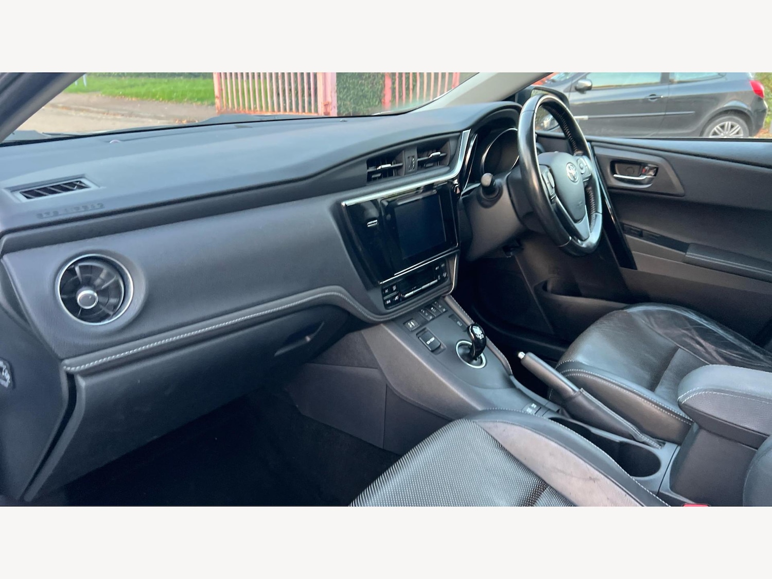 Used Toyota Auris 2018 for sale - 77359097: Photo 12