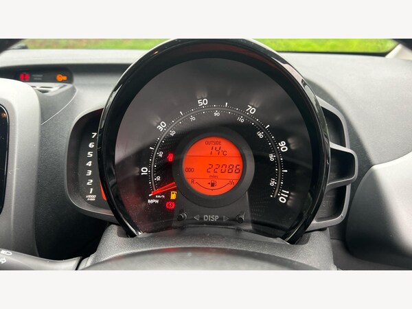 Used Toyota AYGO 2019 for sale - 76239884: Photo 11