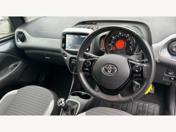 Used Toyota AYGO 2019 for sale - 76239884: Photo 8