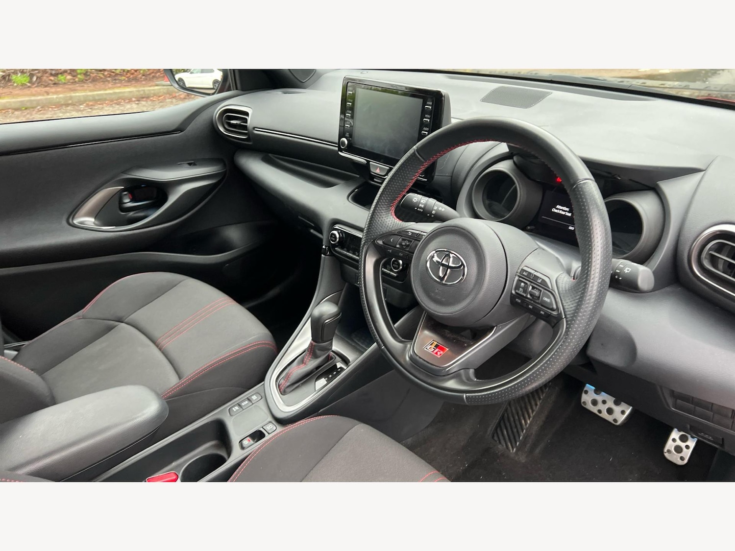 Used Toyota Yaris 2023 for sale - 77330544: Photo 13