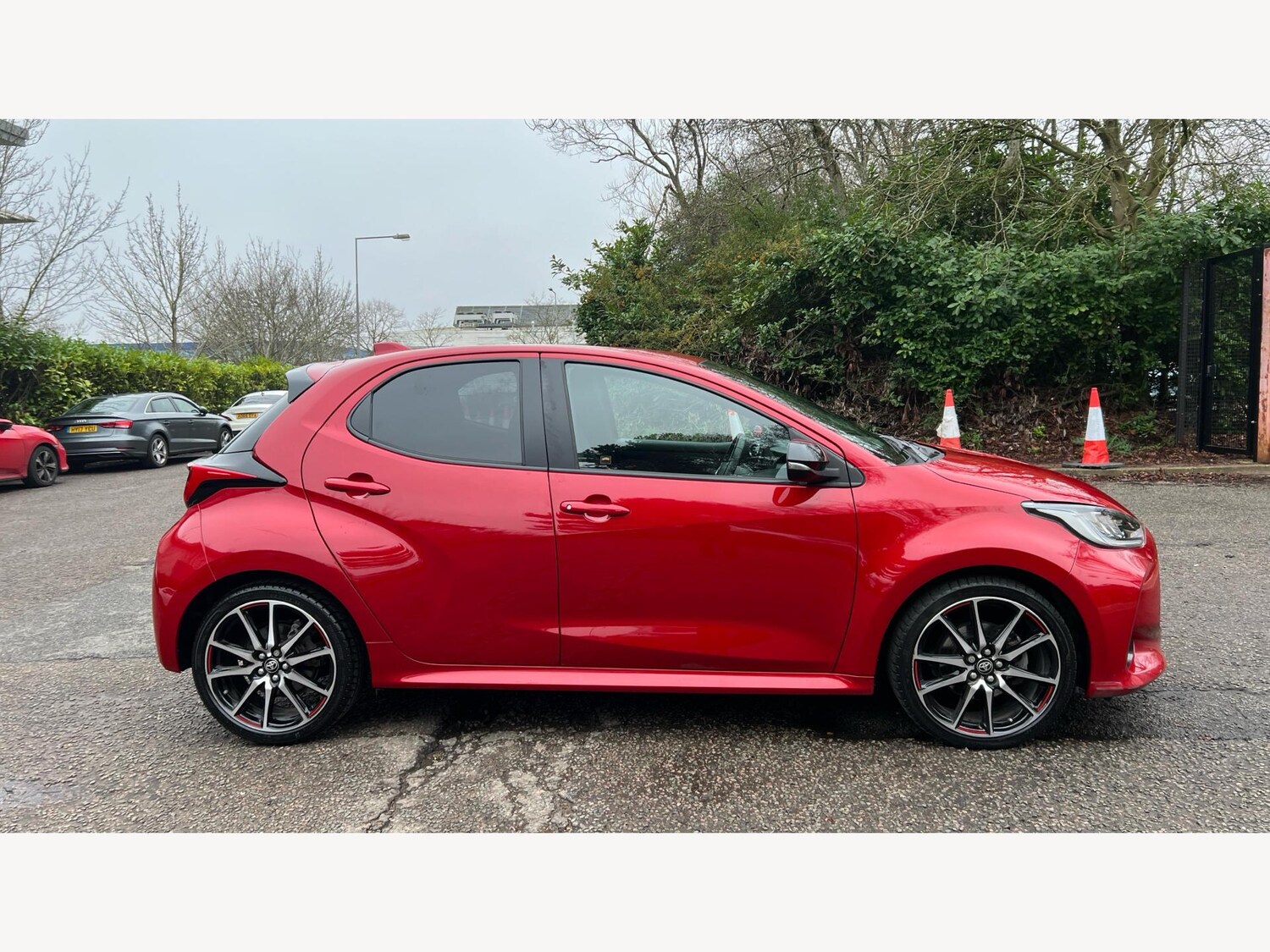 Used Toyota Yaris 2023 for sale - 77330544: Photo 18