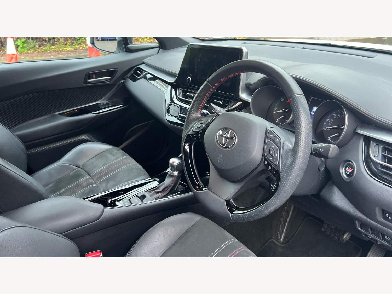 Used Toyota C-HR 2023 for sale - 77109105: Photo 13