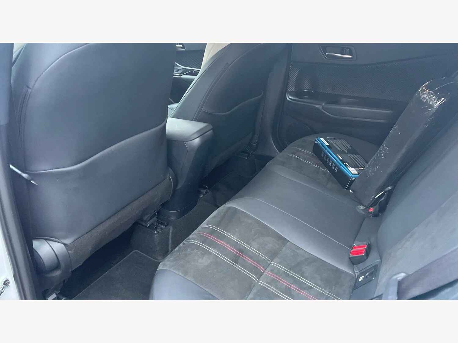 Used Toyota C-HR 2023 for sale - 77109105: Photo 15