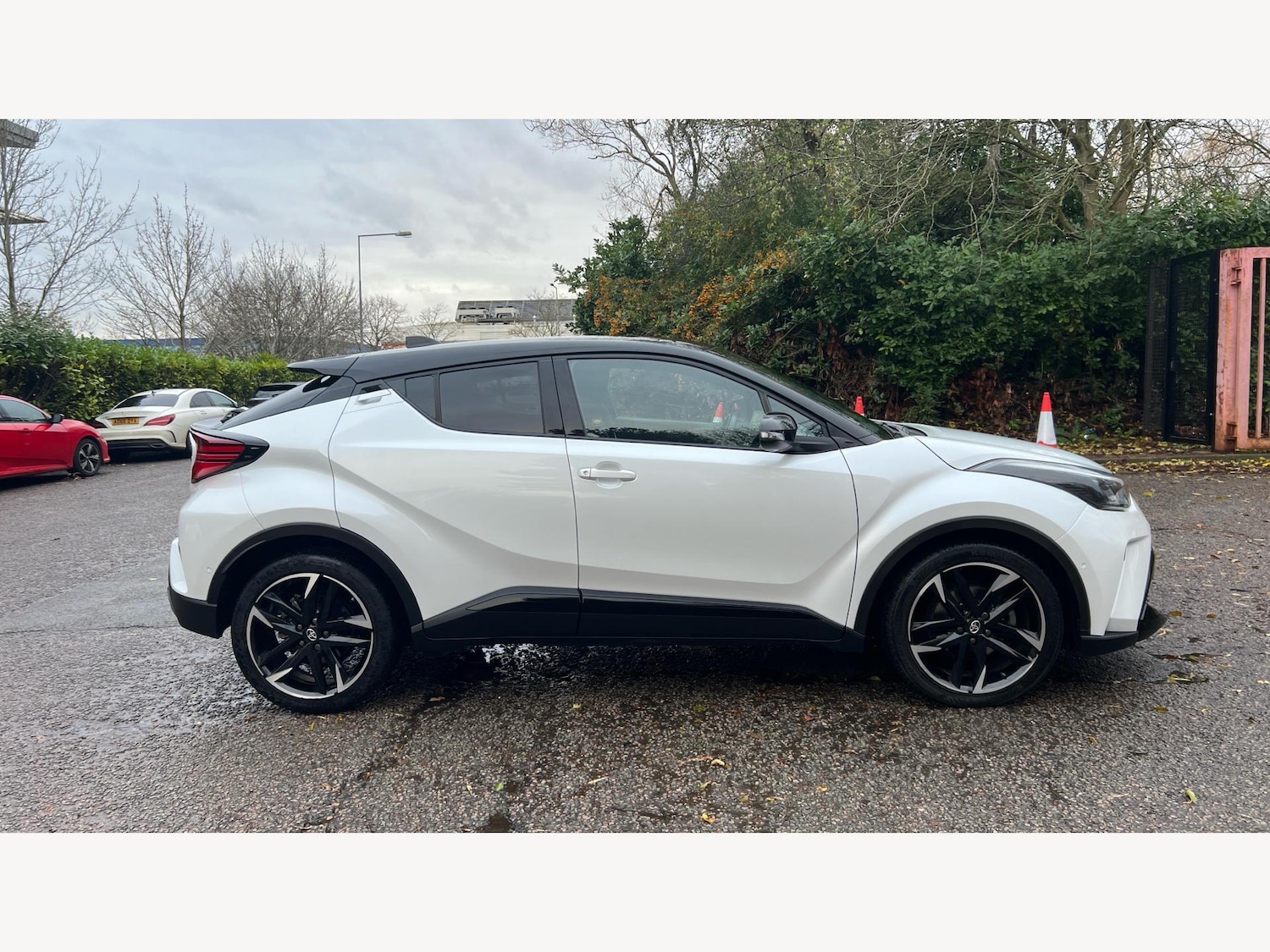 Used Toyota C-HR 2023 for sale - 77109105: Photo 18