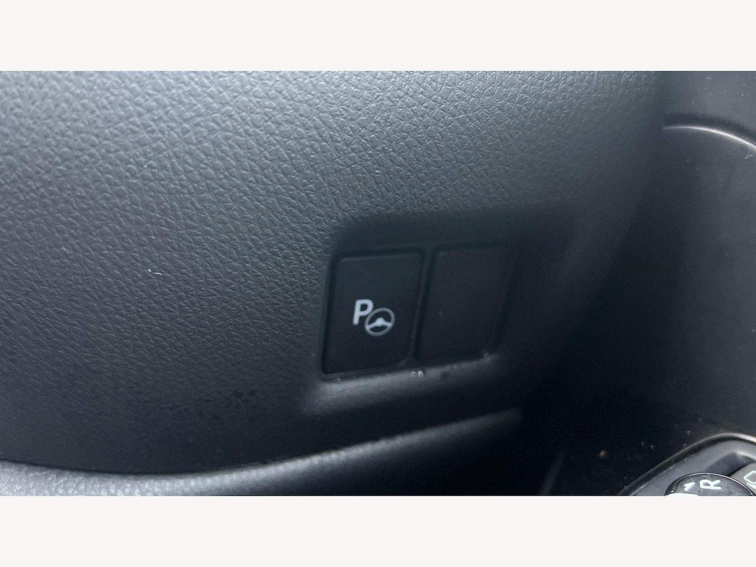 Used Toyota C-HR 2023 for sale - 77109105: Photo 23