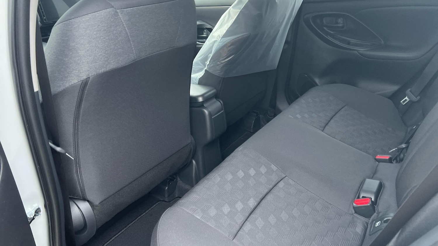 Used Toyota Yaris 2025 for sale - 77119708: Photo 14