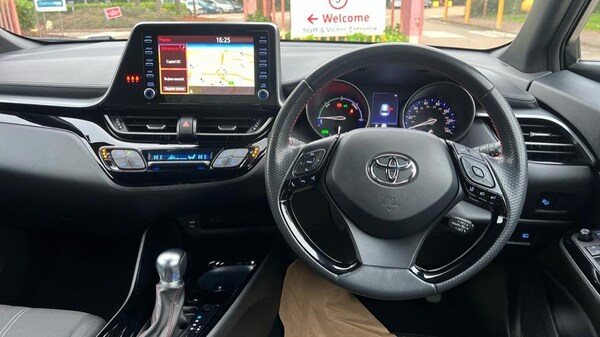 Used Toyota C-HR 2021 for sale - 75669481: Photo 8