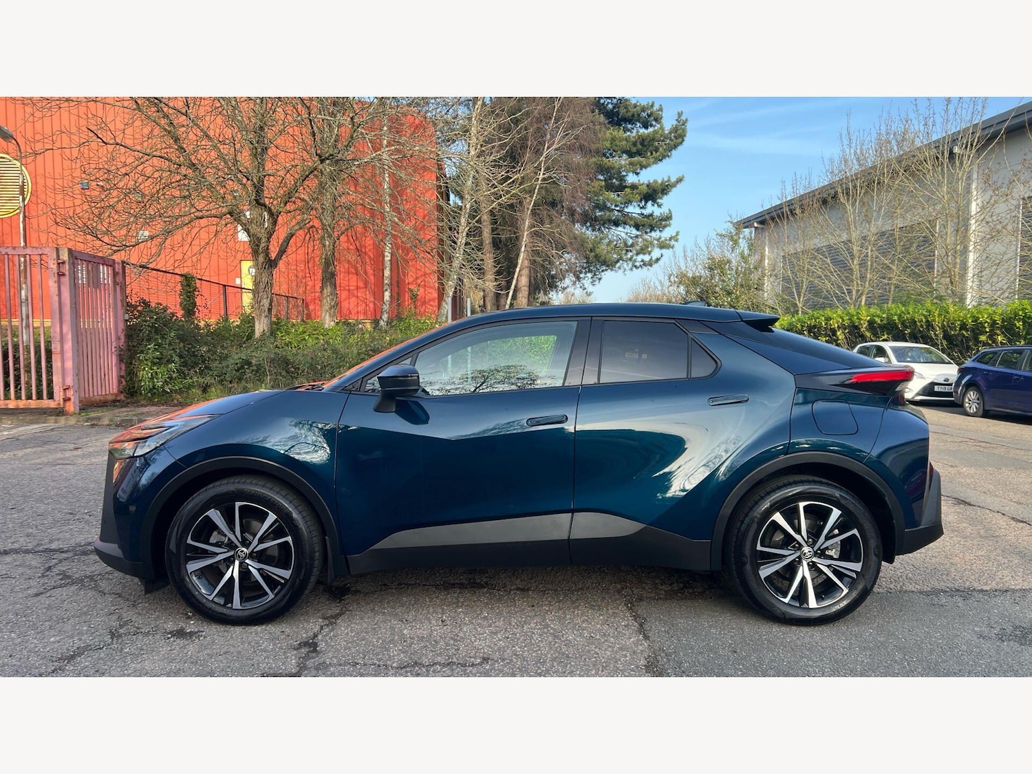 Used Toyota C-HR 2024 for sale - 77683886: Photo 19