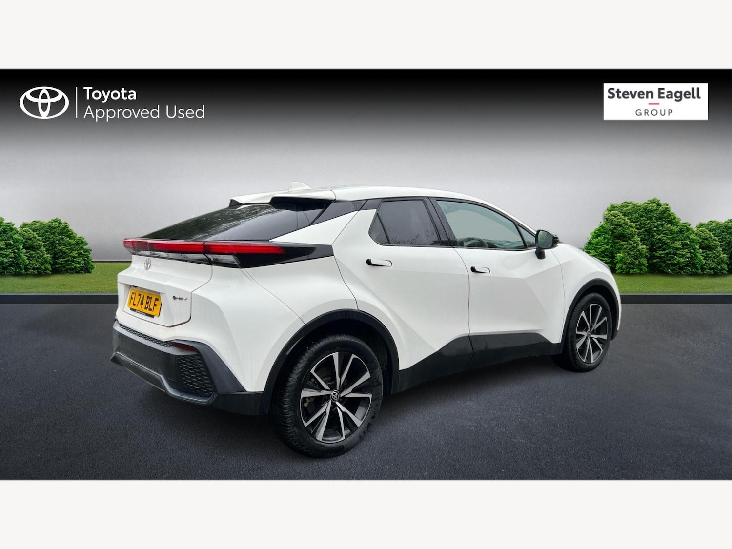 Used Toyota C-HR 2024 for sale - 77440401: Photo 2
