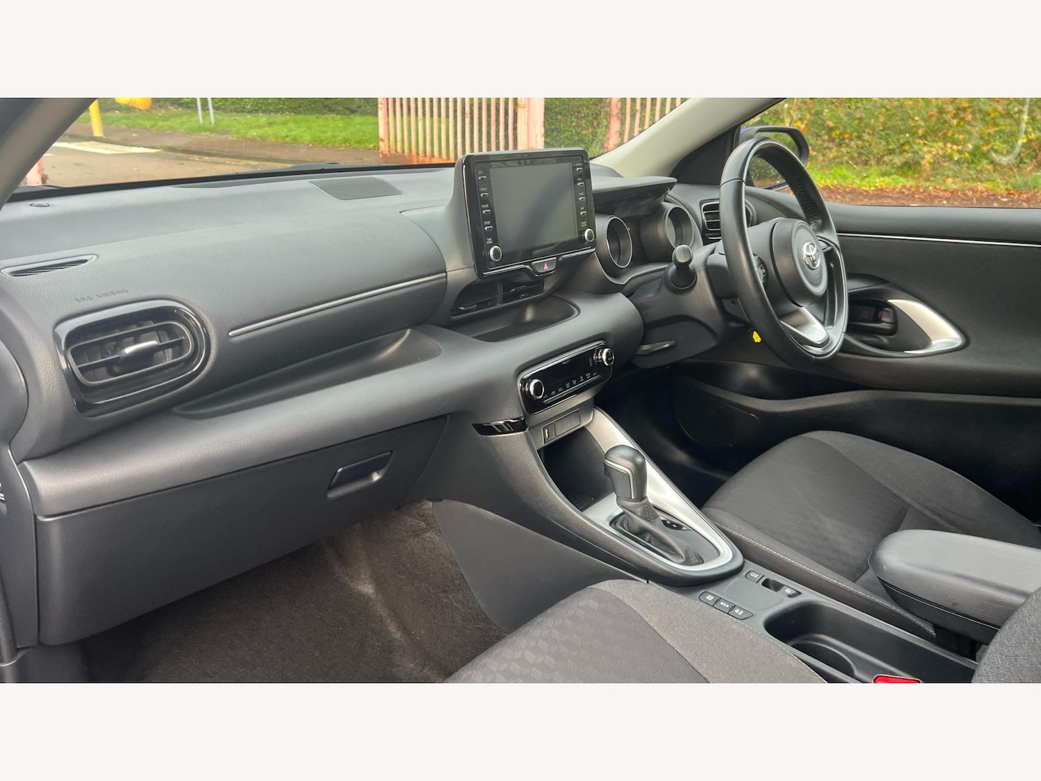 Used Toyota Yaris 2022 for sale - 77143639: Photo 12