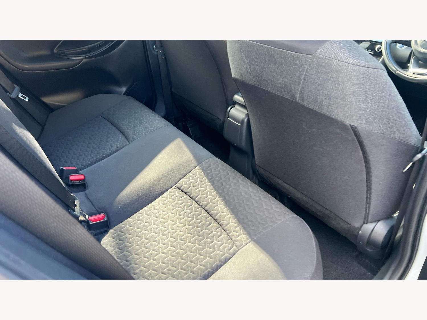 Used Toyota Yaris Cross 2023 for sale - 76573195: Photo 14