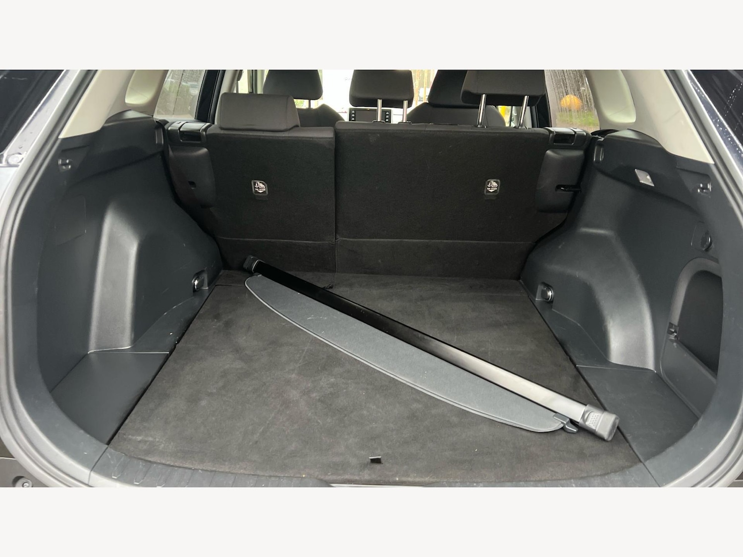 Used Toyota RAV4 2019 for sale - 77120448: Photo 16