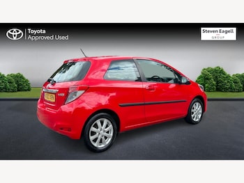 Used Toyota Yaris 2013 for sale - 75600154: Photo
