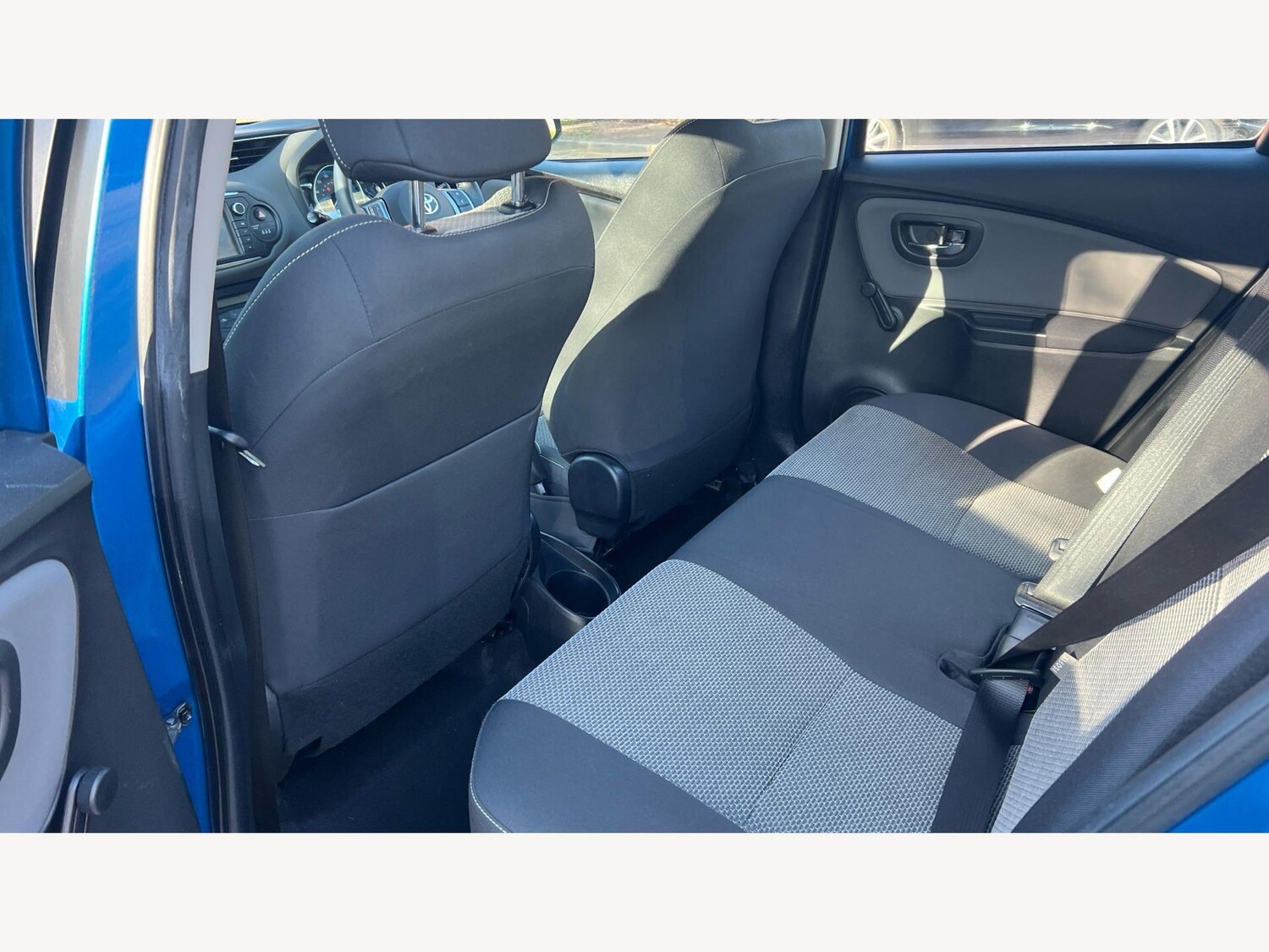 Used Toyota Yaris for sale - 77940655: Photo 15