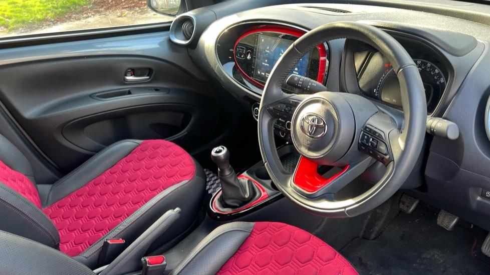 Used Toyota Aygo X 2023 for sale - 76585498: Photo 11