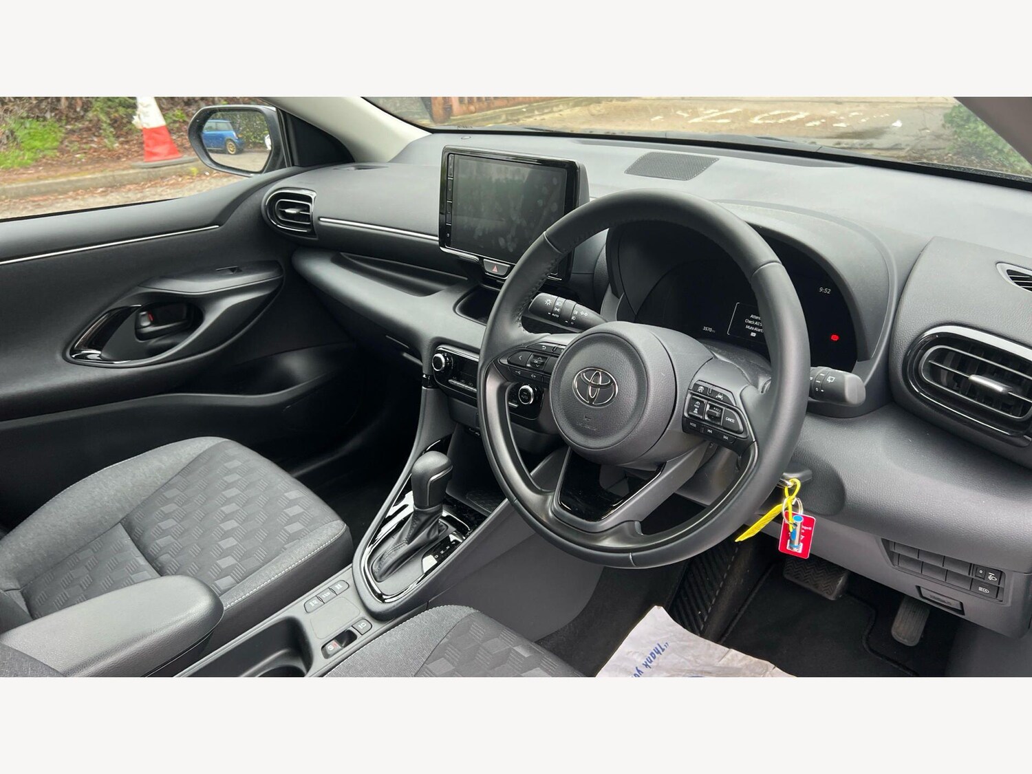 Used Toyota Yaris for sale - 77852775: Photo 13