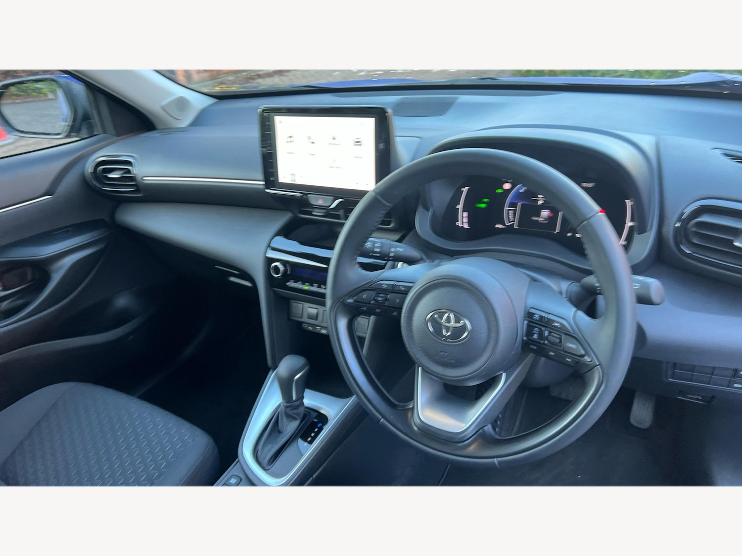 Used Toyota Yaris Cross 2025 for sale - 77120860: Photo 7