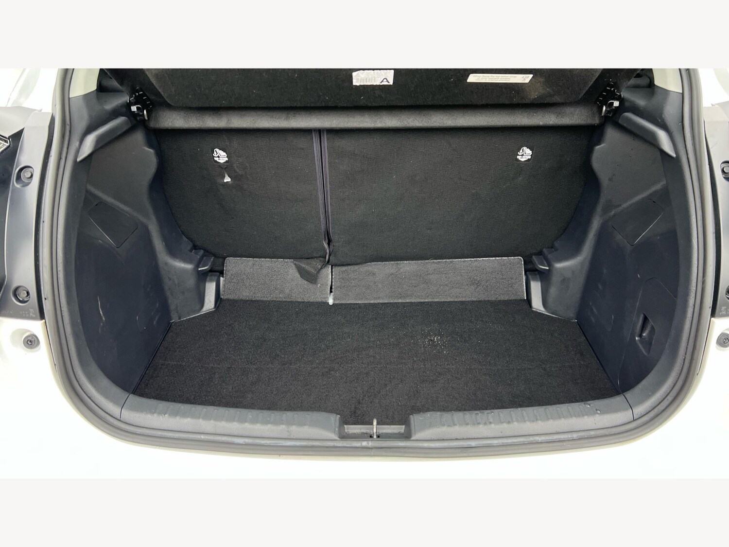 Used Toyota Yaris 2023 for sale - 76247040: Photo 16