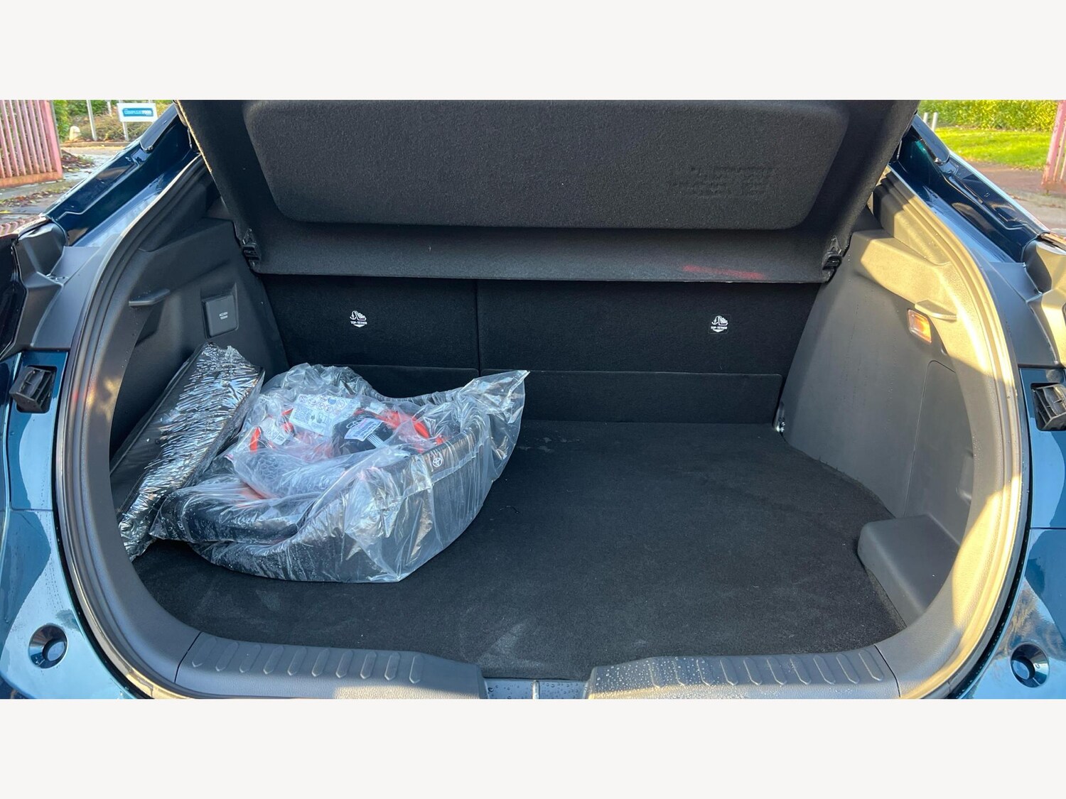 Used Toyota C-HR for sale - 77440334: Photo 16