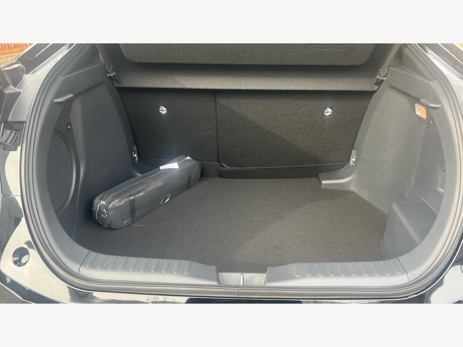 Used Toyota C-HR 2025 for sale - 77597894: Photo 16