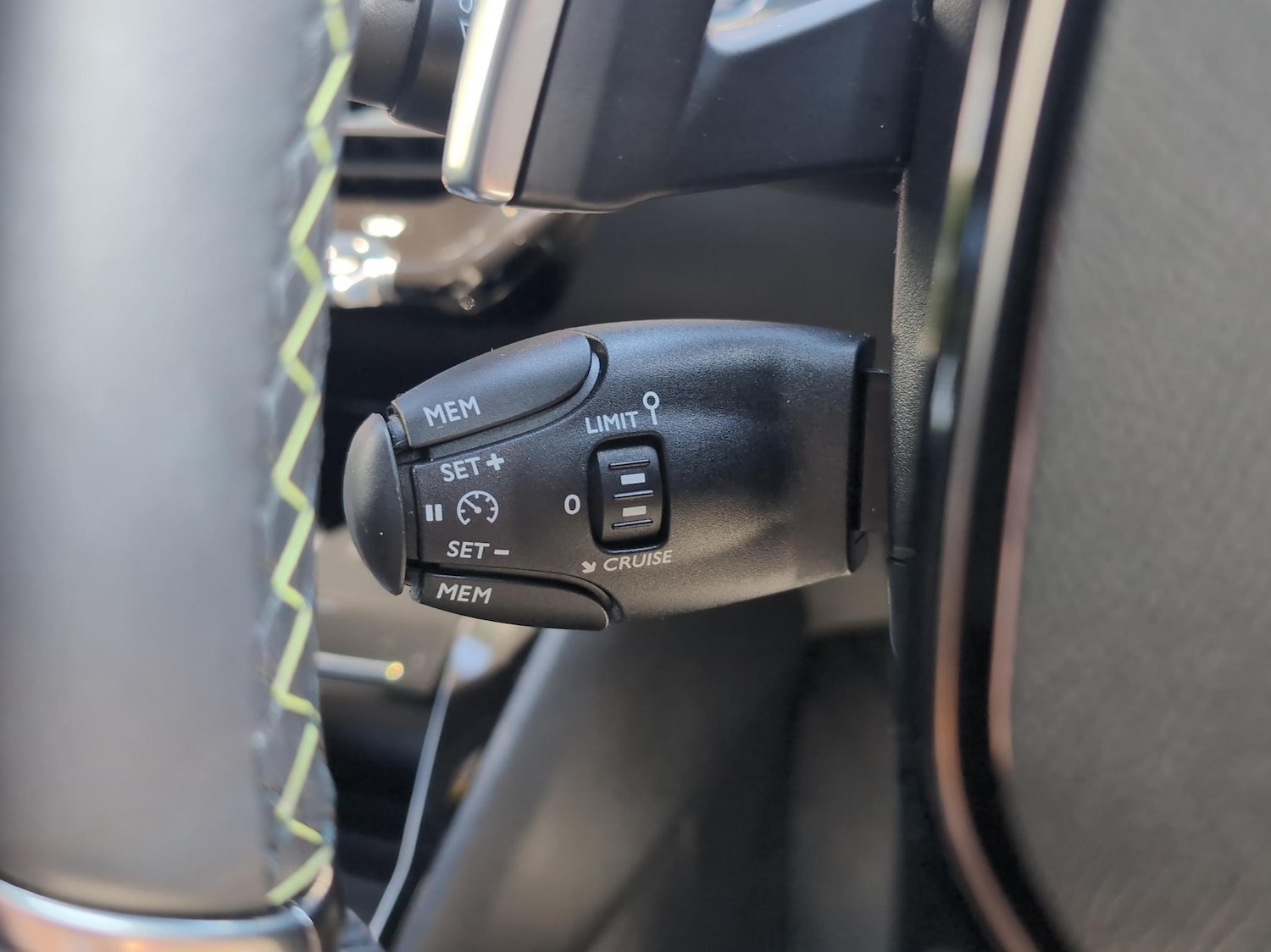 Used Peugeot 2008 2024 for sale - 76678761: Photo 14