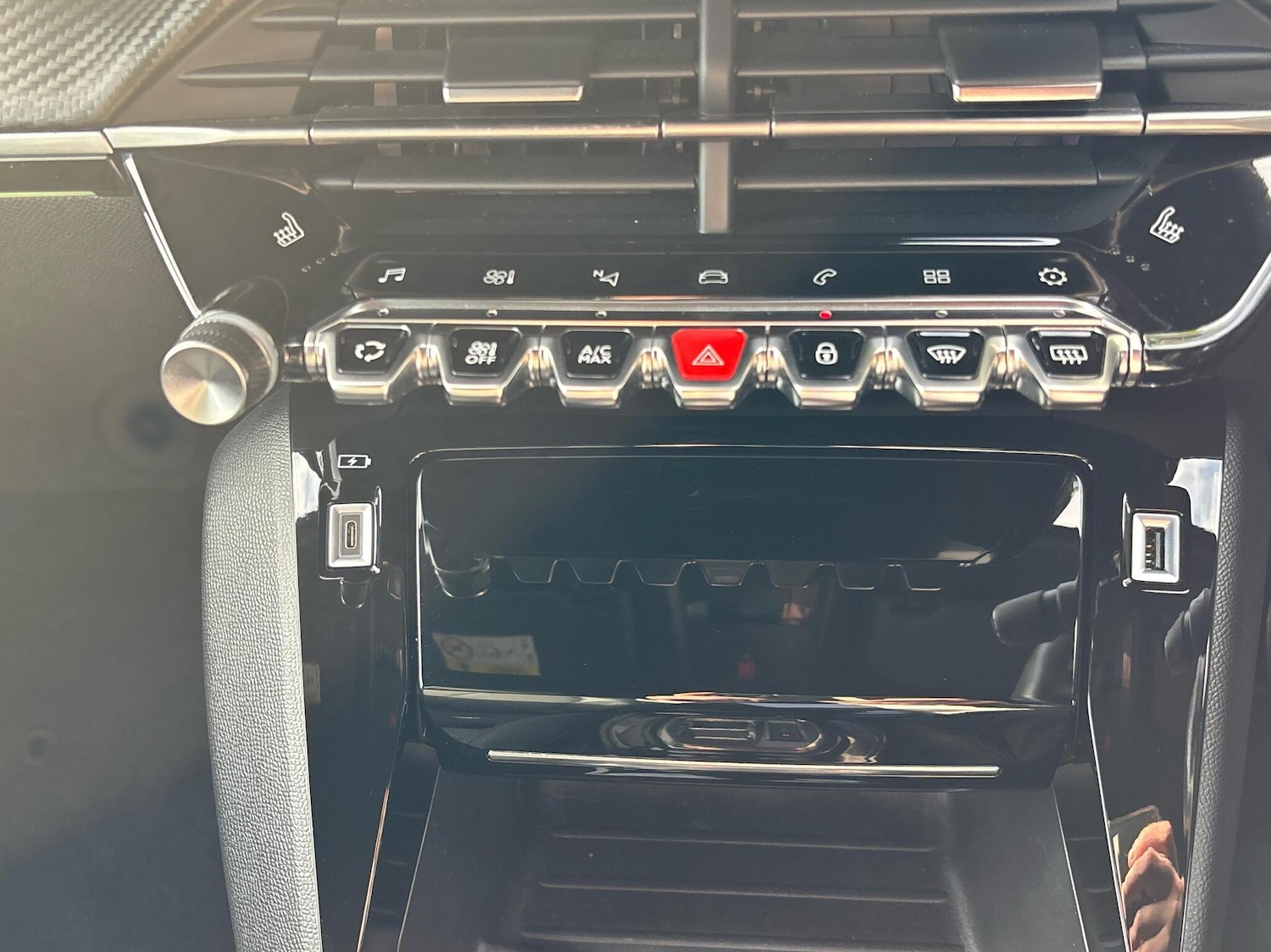 Used Peugeot 2008 2023 for sale - 76676066: Photo 18