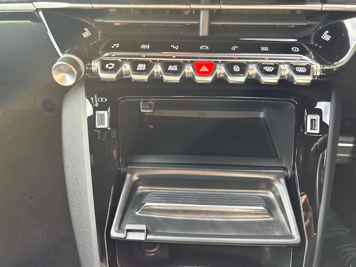 Used Peugeot 2008 2023 for sale - 76676066: Photo 19