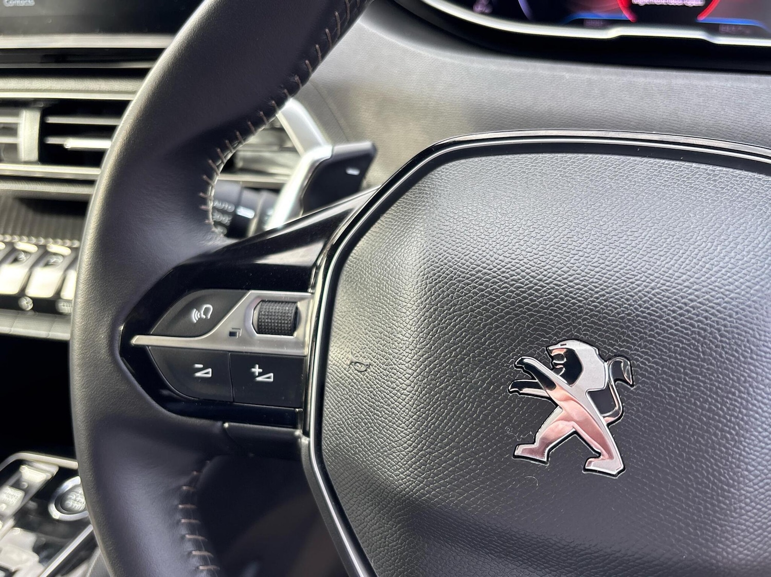 Used Peugeot 5008 2024 for sale - 76677844: Photo 16