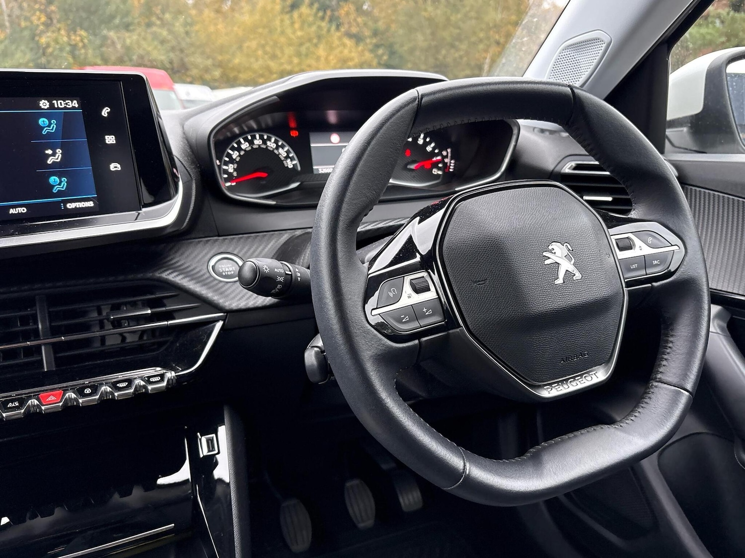 Used Peugeot 2008 2021 for sale - 76680990: Photo 2