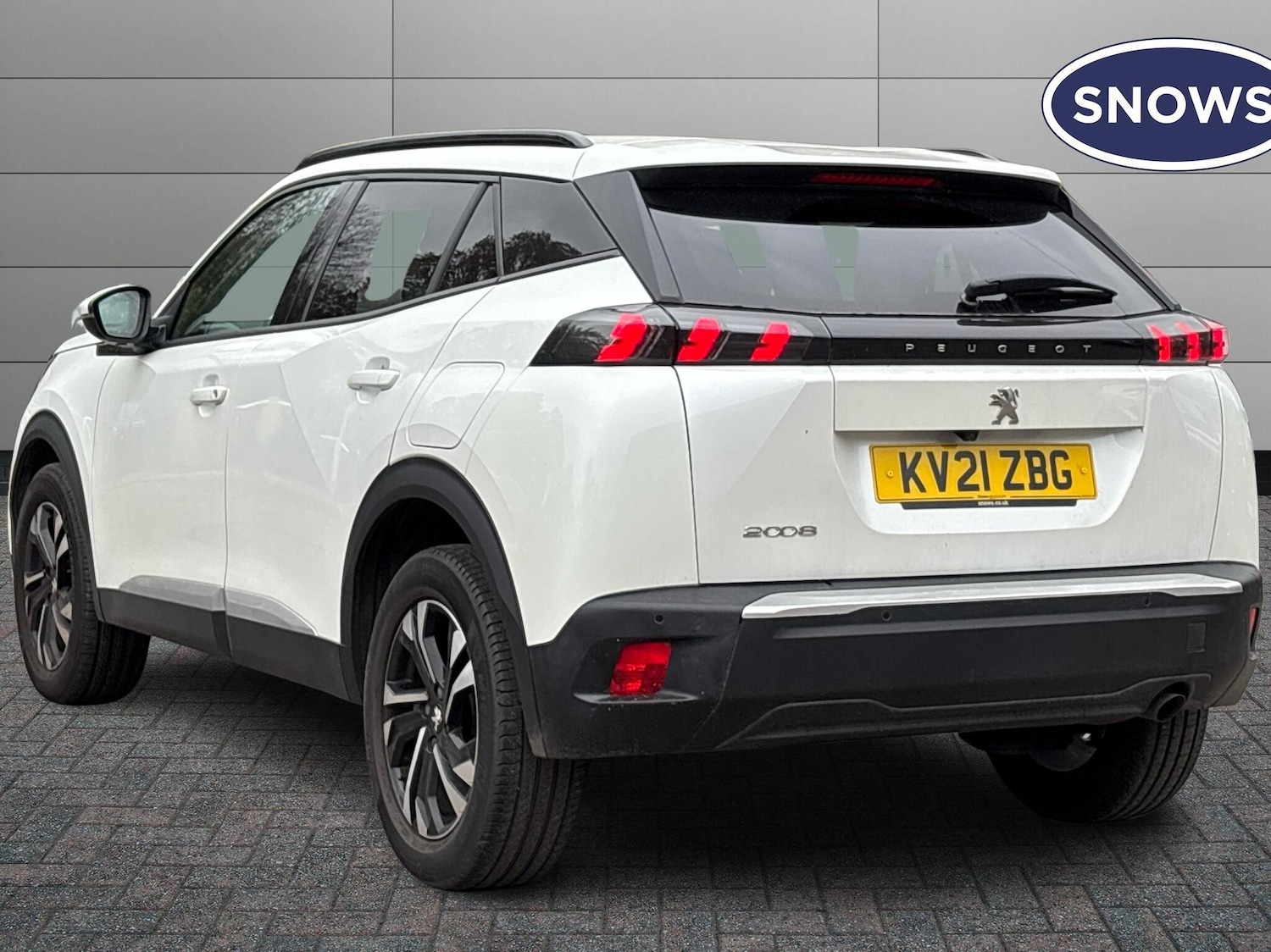 Used Peugeot 2008 2021 for sale - 76680990: Photo 3