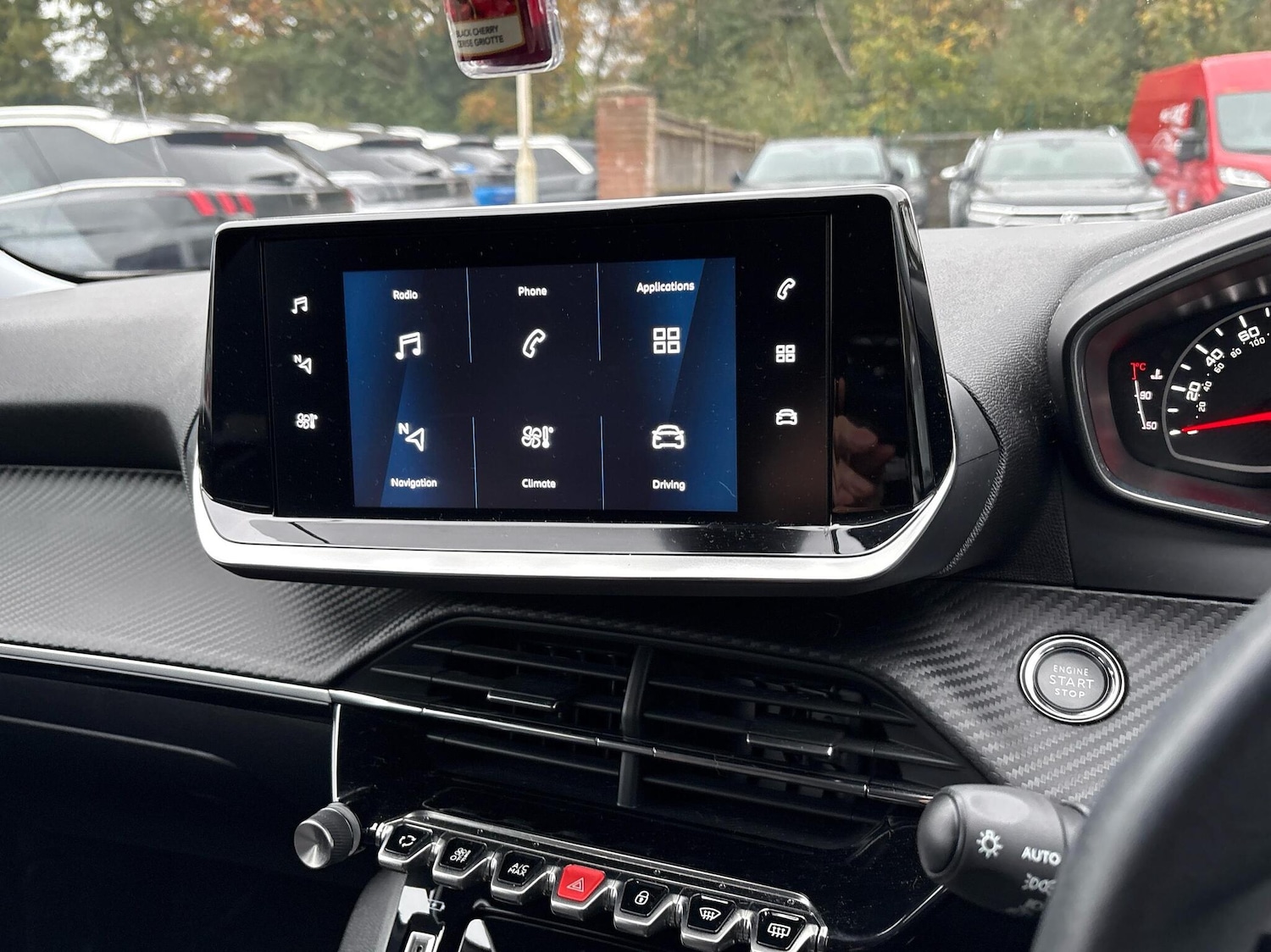 Used Peugeot 2008 2021 for sale - 76680990: Photo 8