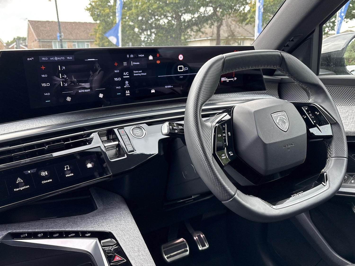 Used Peugeot 3008 2024 for sale - 76677443: Photo 2