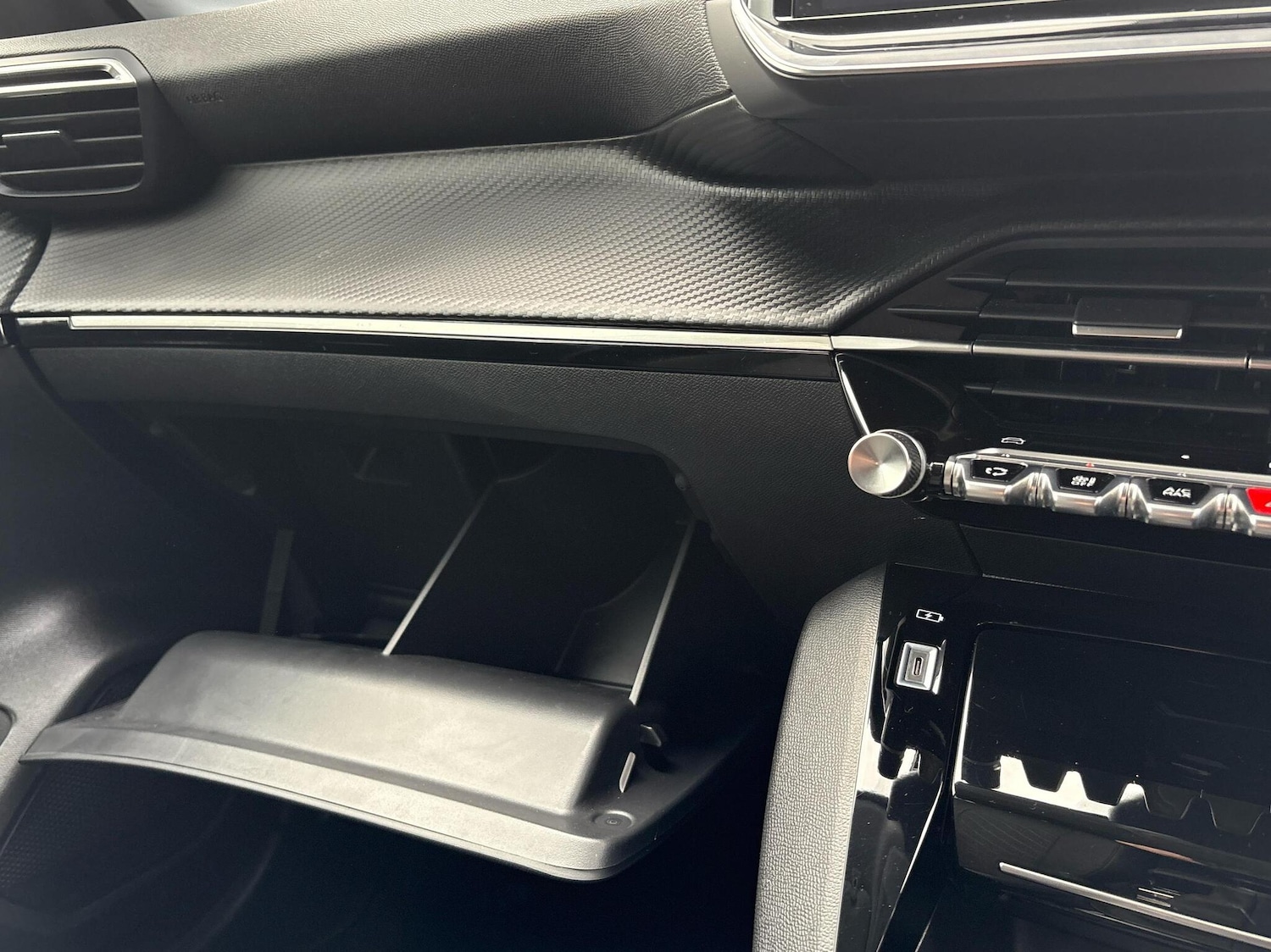 Used Peugeot 208 2024 for sale - 76677979: Photo 13