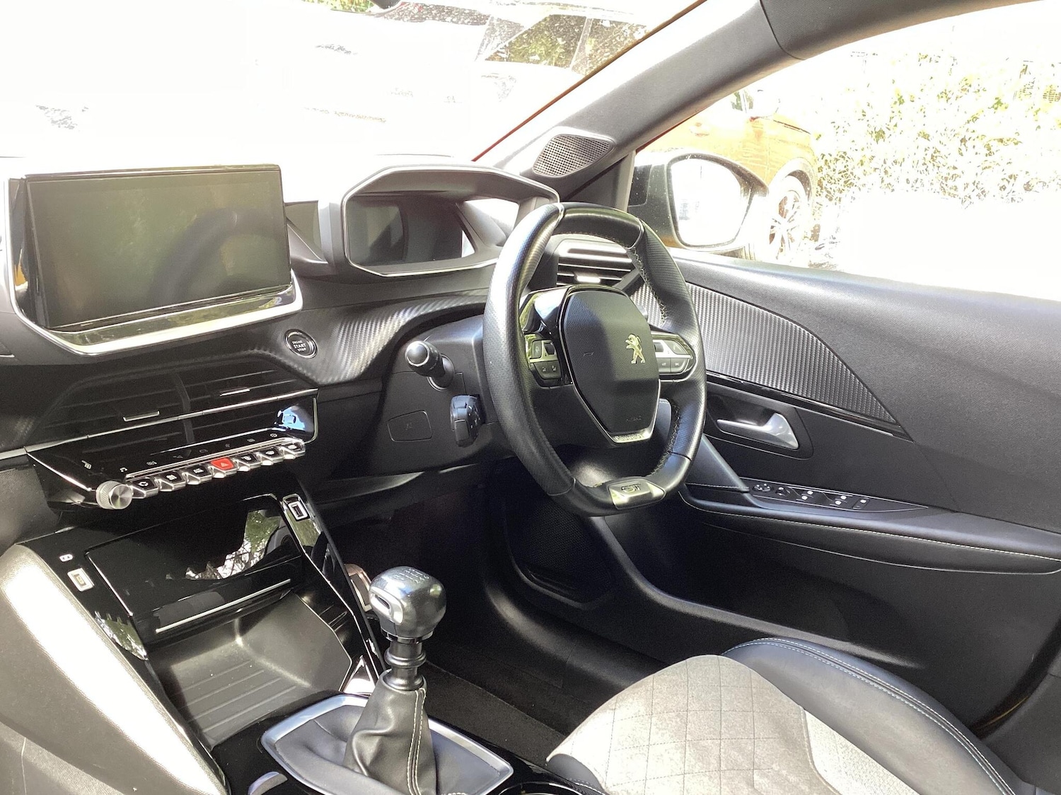 Used Peugeot 208 2021 for sale - 76681317: Photo 2