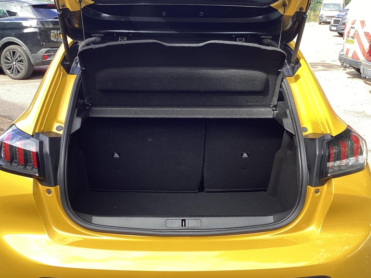 Used Peugeot 208 2021 for sale - 76681317: Photo 5