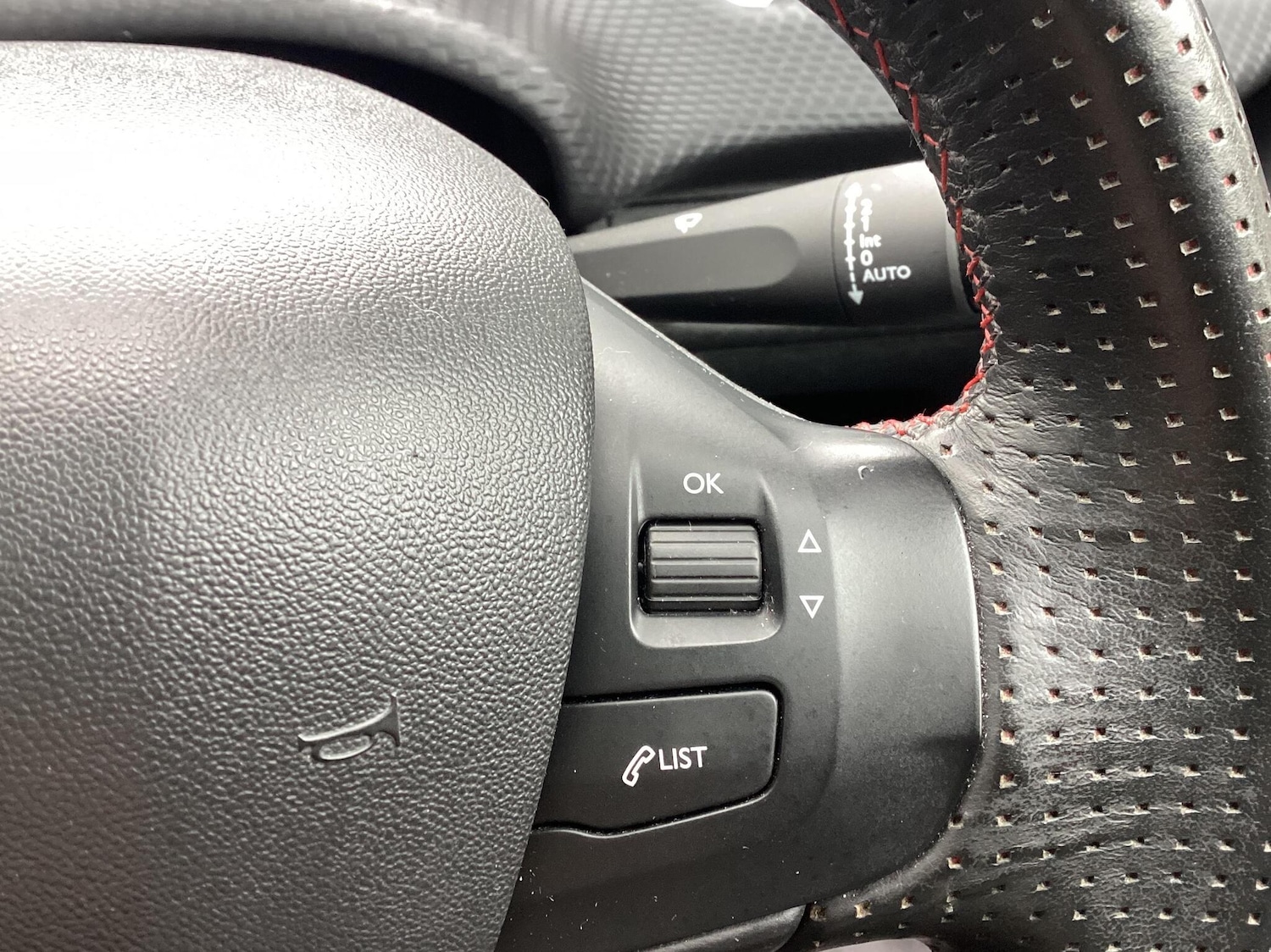 Used Peugeot 2008 2018 for sale - 76673608: Photo 23