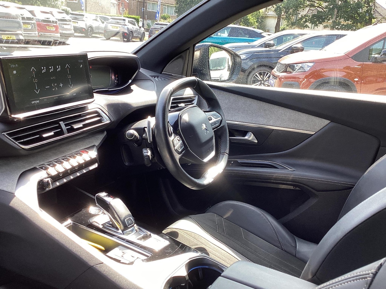 Used Peugeot 3008 2022 for sale - 76675040: Photo 2