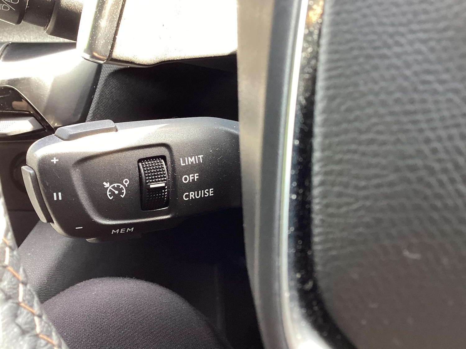 Used Peugeot 3008 2022 for sale - 76675040: Photo 22