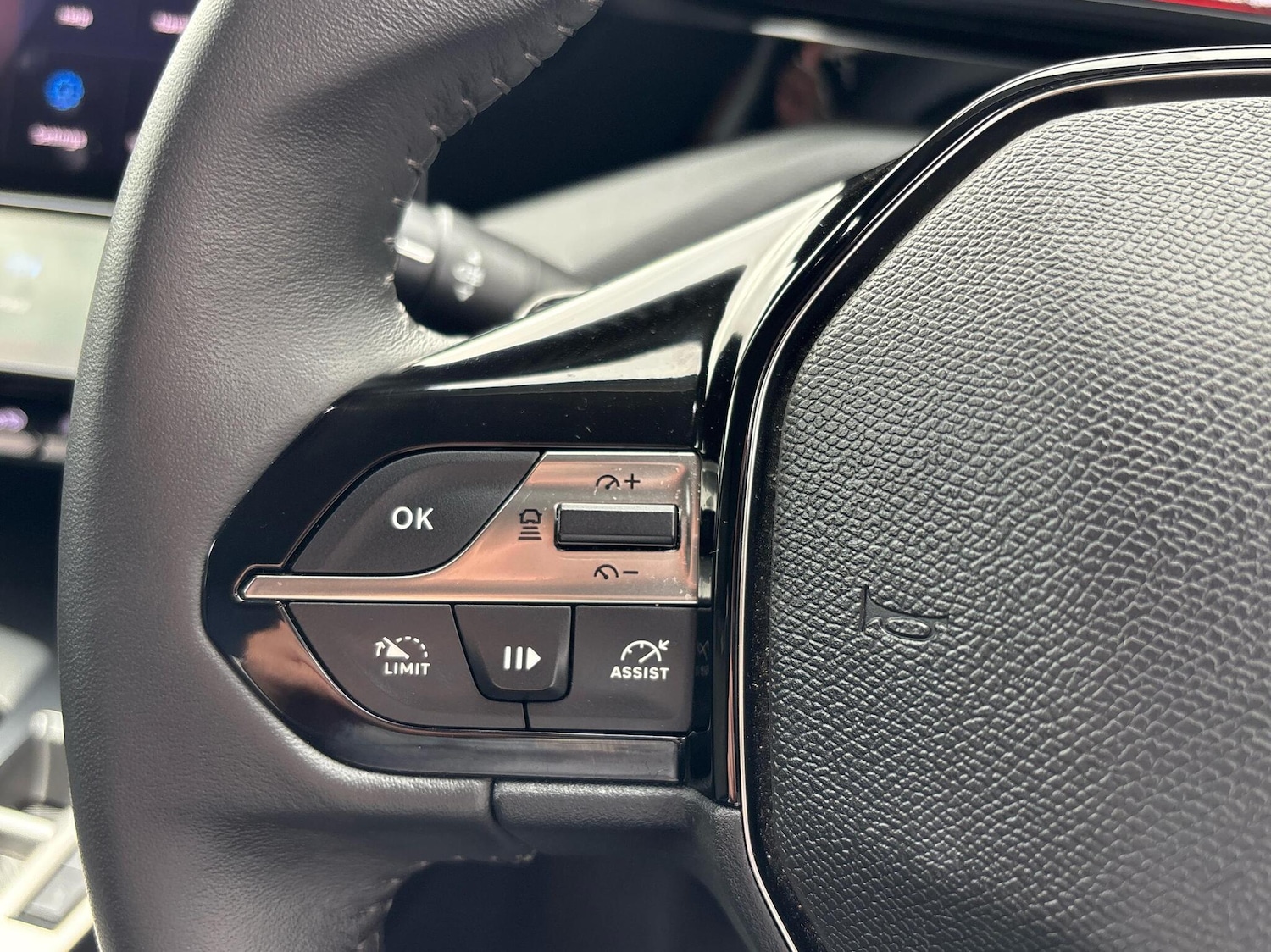 Used Peugeot 408 2024 for sale - 76678086: Photo 19