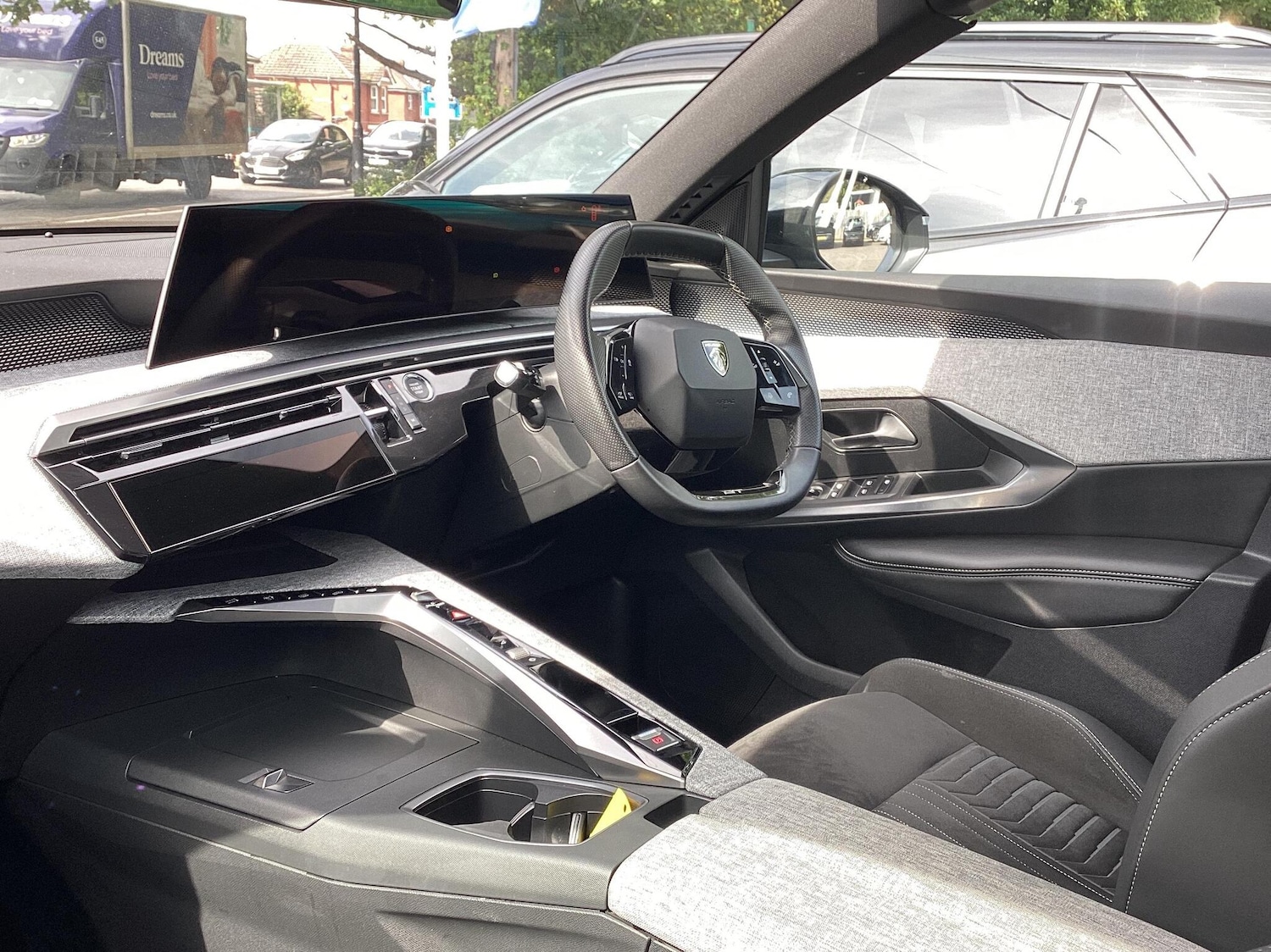 Used Peugeot 3008 2024 for sale - 76677401: Photo 8