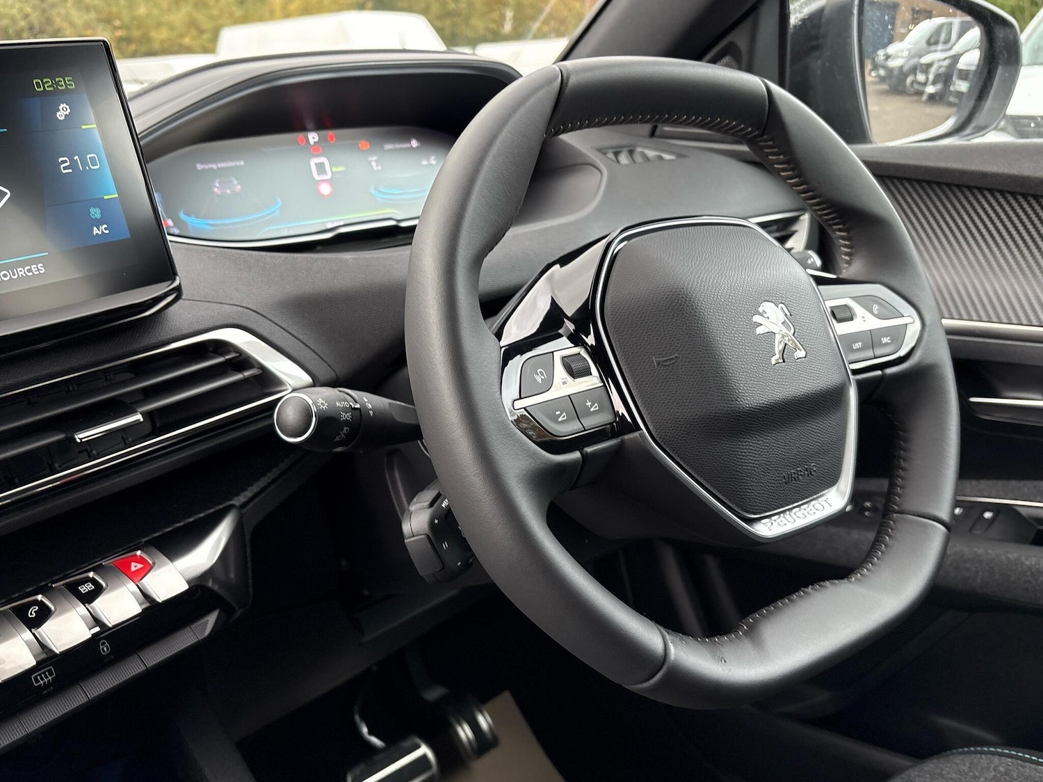 Used Peugeot 3008 2025 for sale - 76933533: Photo 2