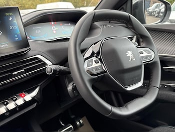 Used Peugeot 3008 2025 for sale - 76933533: Photo