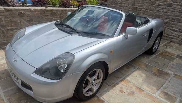 Used Toyota MR2 2002 for sale - 74401071: Photo 3