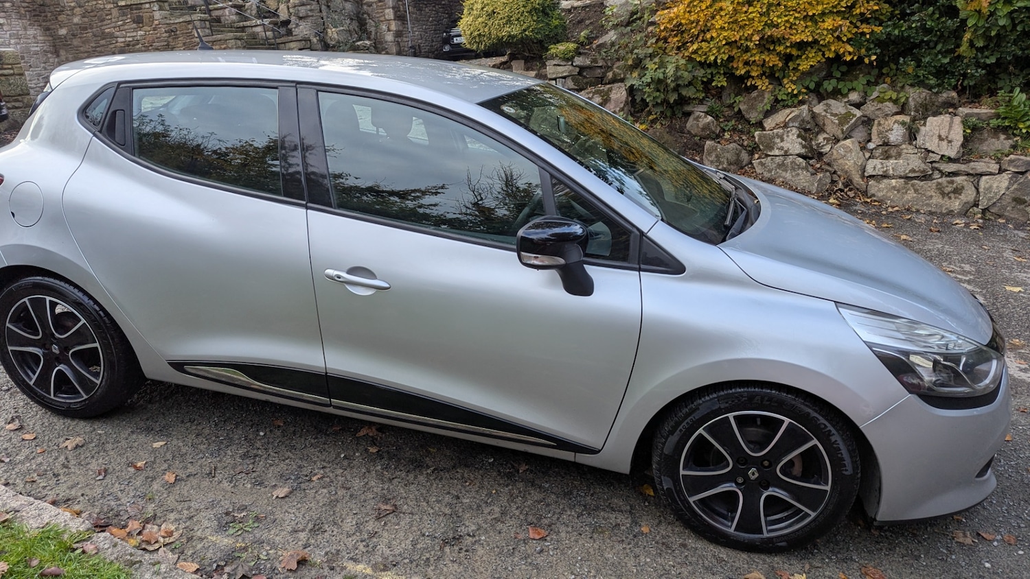 Used Renault Clio 2016 for sale - 76347423: Photo 4