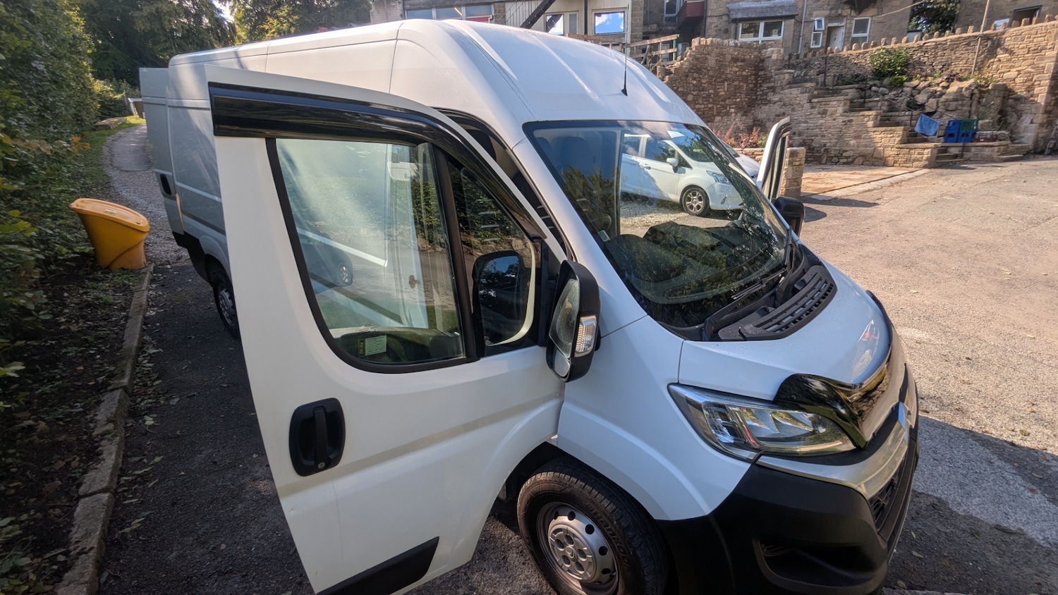 Vehicle 28