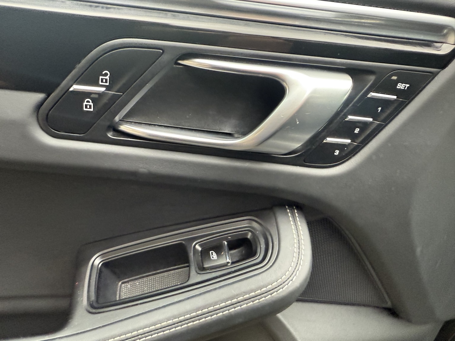 Used Porsche Macan 2022 for sale - 76510863: Photo 14