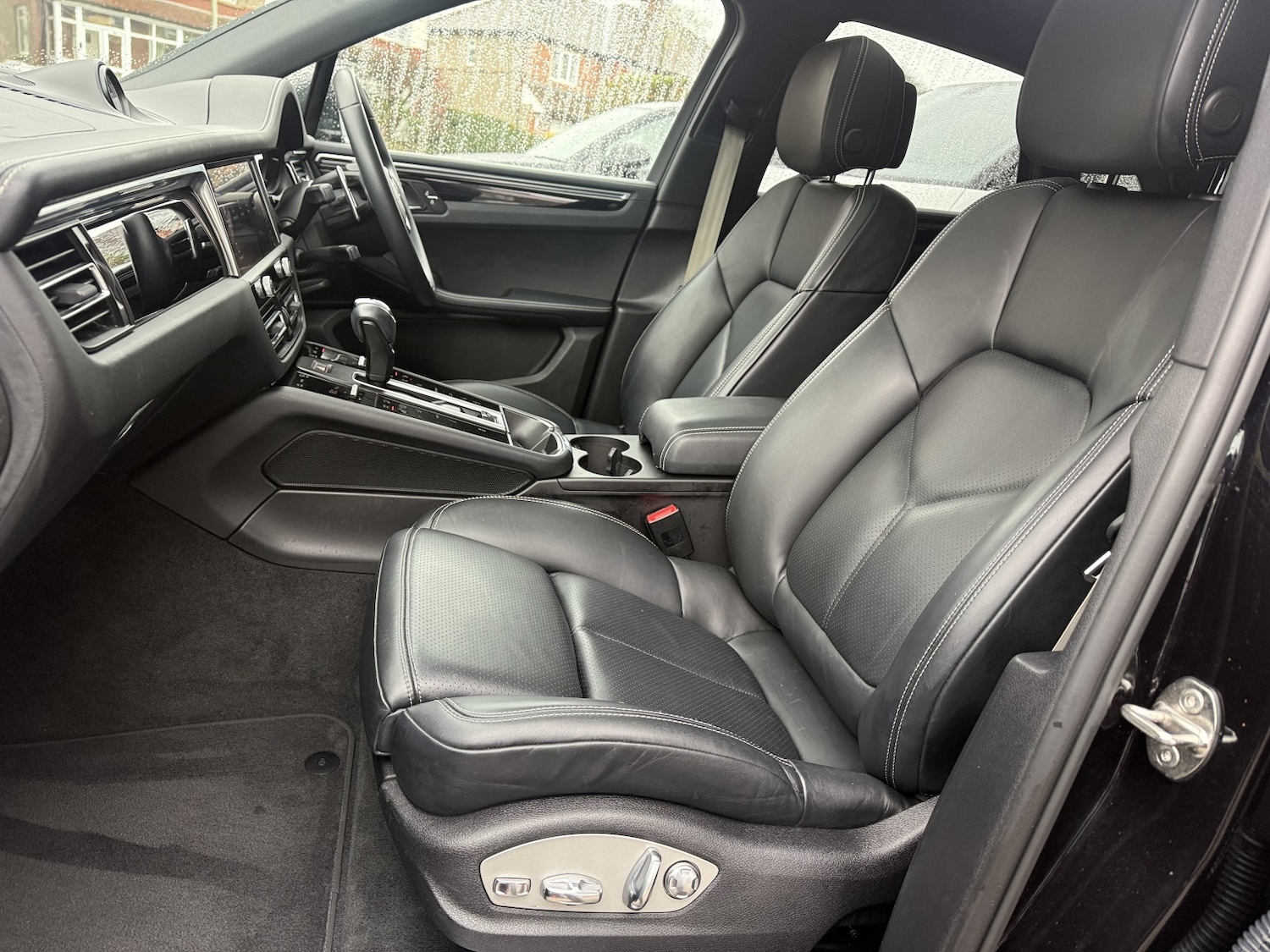 Used Porsche Macan 2022 for sale - 76510863: Photo 9